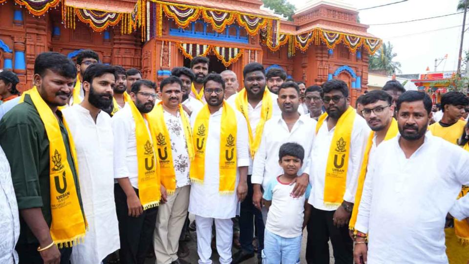 Balapur Ganesh laddu auction fetches record Rs 39 lakh