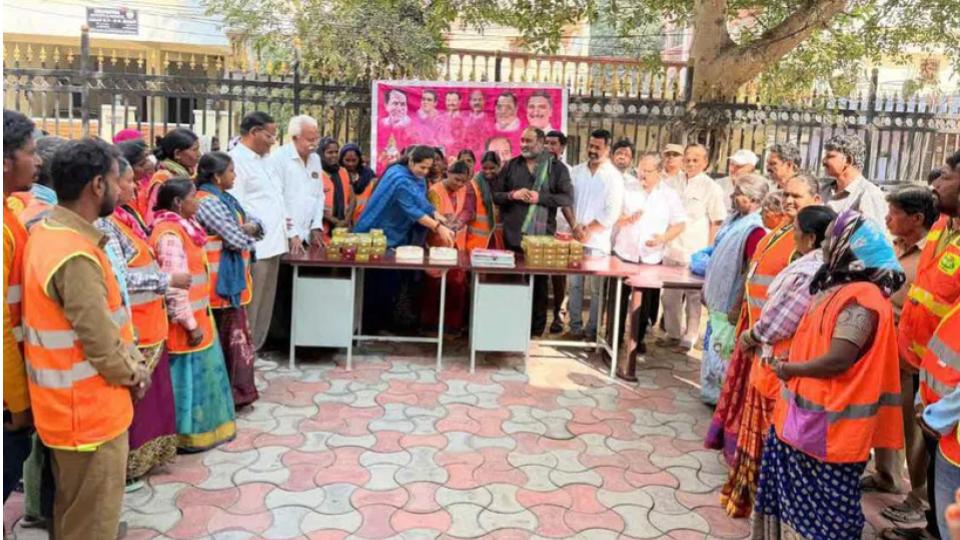 GHMC corporator felicitates sanitation workers in Bharathi Nagar