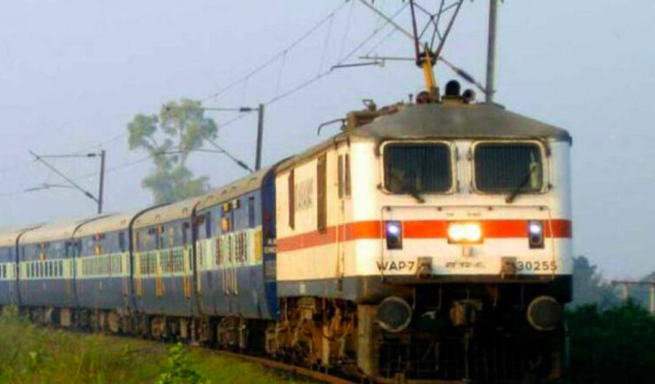 scrannouncesbiweeklyspecialtrainsfromcherlapallitotirupati