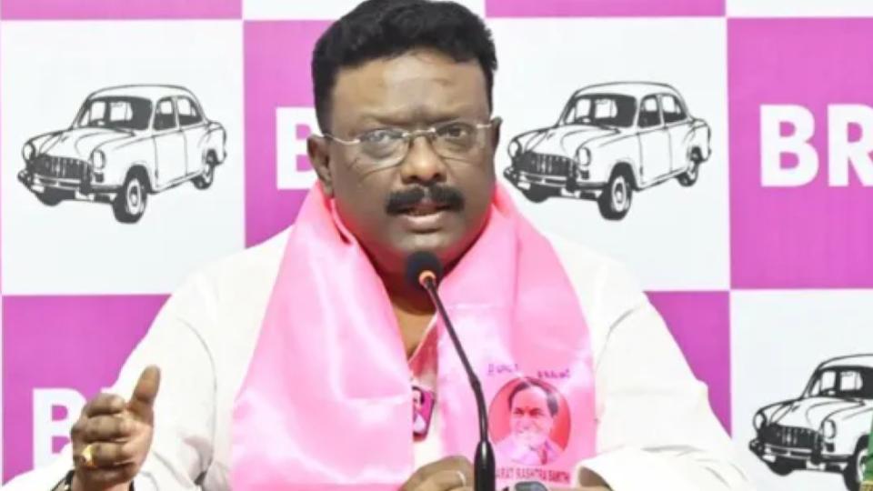 BRS MLC slams Revanth Reddy over remarks on Kerala