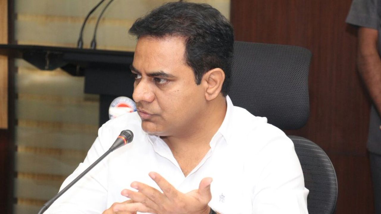 roleofsoftwareindustryimportantafterdemonetisation:ktramarao