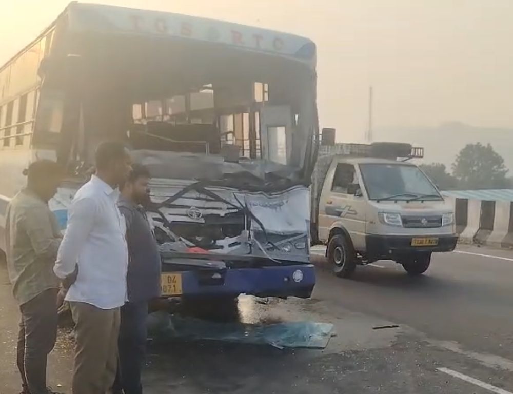 Nearly 15 injured as TGSRTC bus rams into truck near Hyderabad