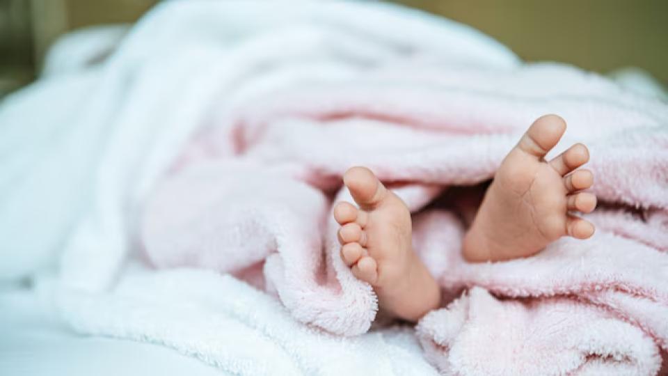 prematurebaby’sbodyfoundinwellintelangana