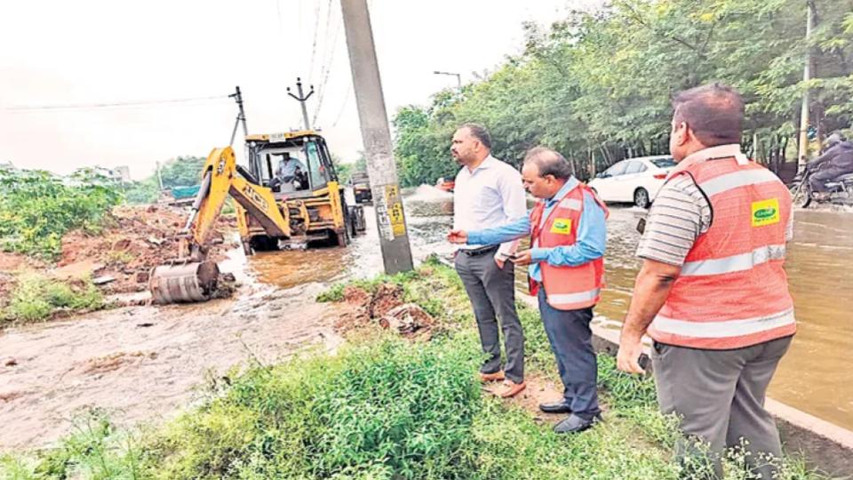 GHMC to map stormwater drains using GIS techology