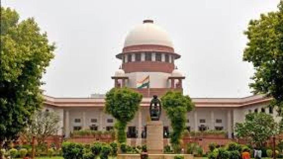SC issues final warning to Speaker on pending disqualification cases