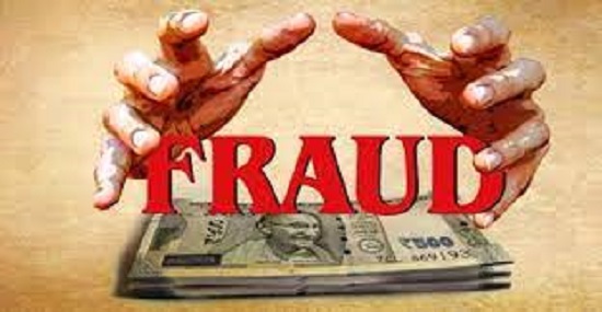 hyderabadbusinessmandupedofrs25000bycyberfraudsters