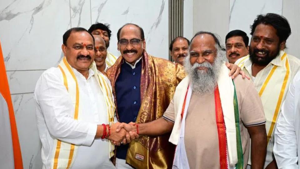 Mahesh Kumar Goud targets KCR over Dalit welfare on Vinayaka Chavithi