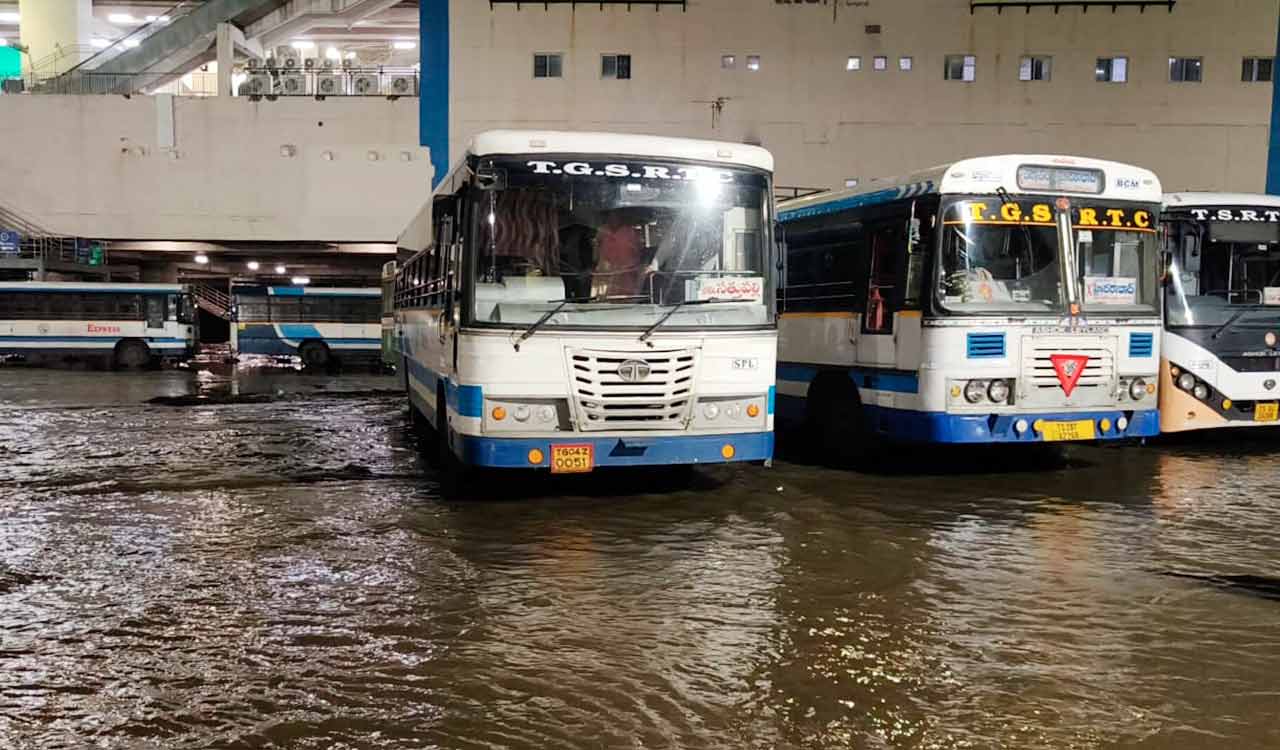 MGBS inundated, belongings swept away as Musi overflows across Hyderabad