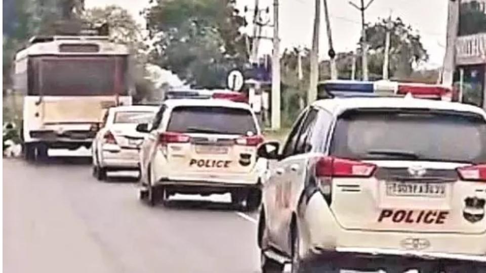 Man Steals TSRTC Bus in Karimnagar, Held after 18-km Chase