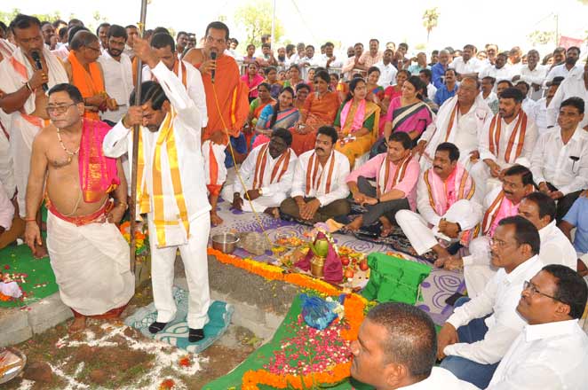 districttrsofficestostrengthenparty:gjagadishreddy