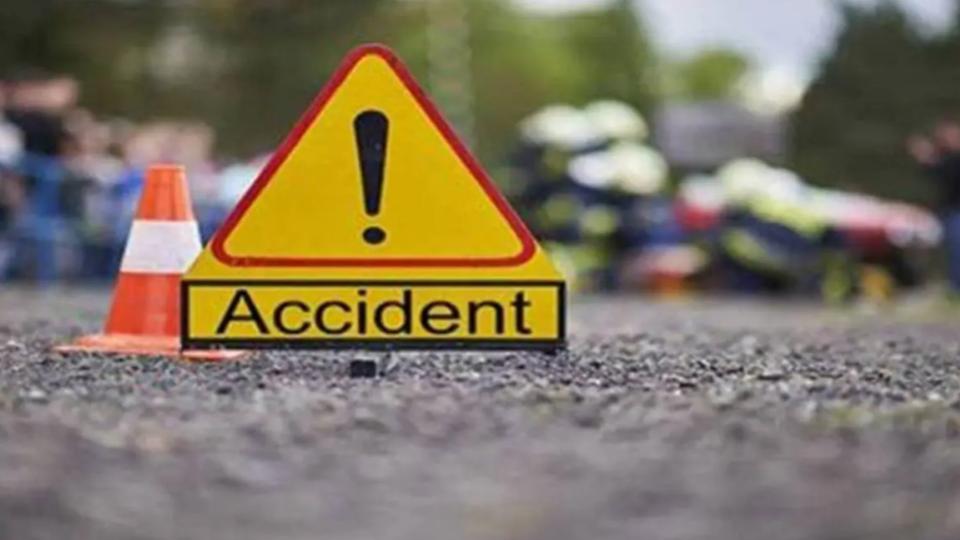 22 Telangana Pilgrims Injured as Bus Hits Truck in Bihar