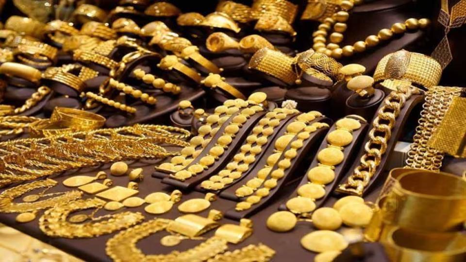 jewelleryworthrs10crorestolenfromsbiinwarangal