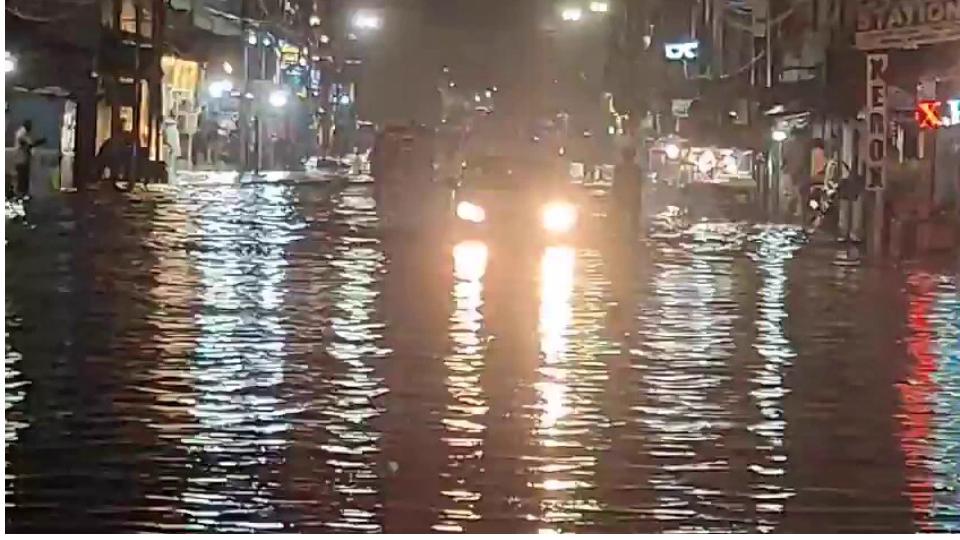 Heavy rainfall bring relief to Hyderabad after prolonged dry spell