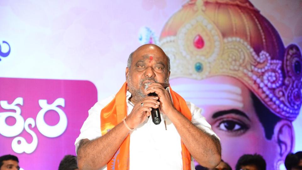 Jogu Ramanna slams State, Centre over soybean procurement