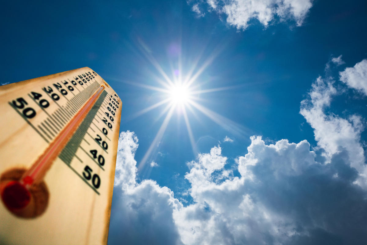 hyderabadrecords37degreecelsiusonwednesday