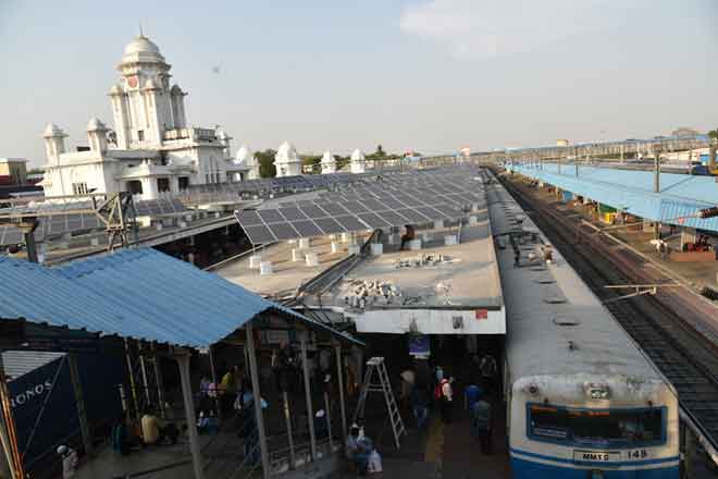 kachigudarailwaystationgetssolarplant