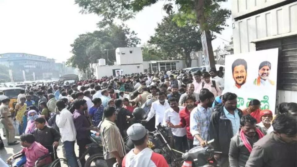 Telangana govt suspends Prajavani until June 7