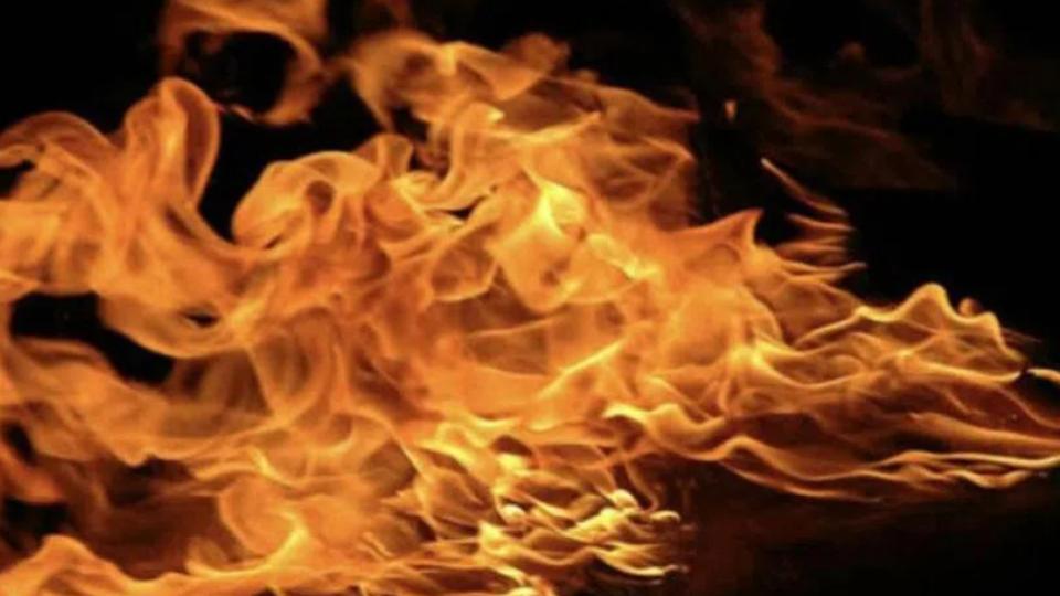 Major fire at auto service centres triggers panic in Amberpet