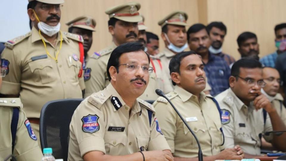 New Year parties allowed only till 1 am in Hyderabad