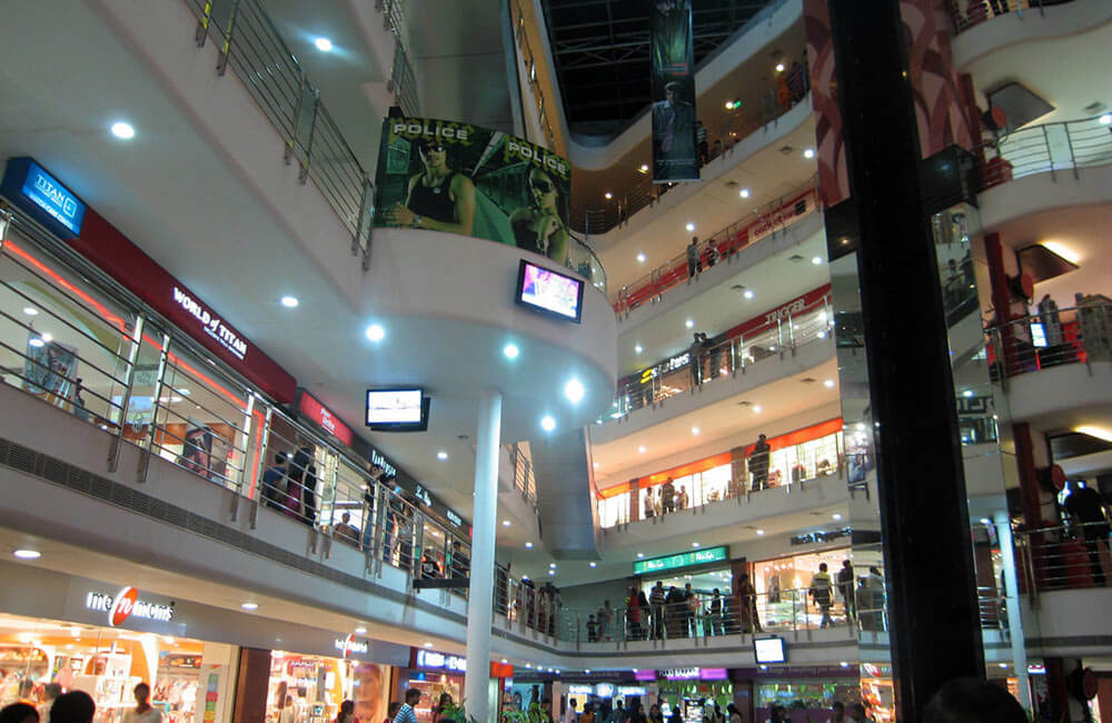 commercialestablishmentsinhyderabadtoshutdownby10:30pmeveryday