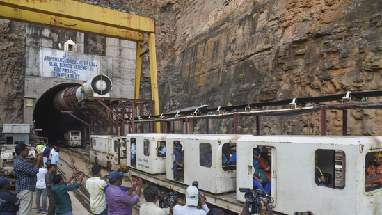 seismologyexpertstojoinslbctunnelrescuemission