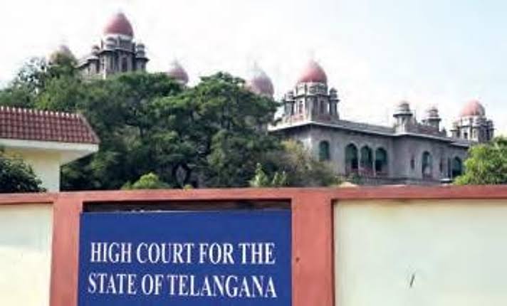 telangana-hc-directs-housing-board-to-execute-flat-sale-deeds-within-10-days
