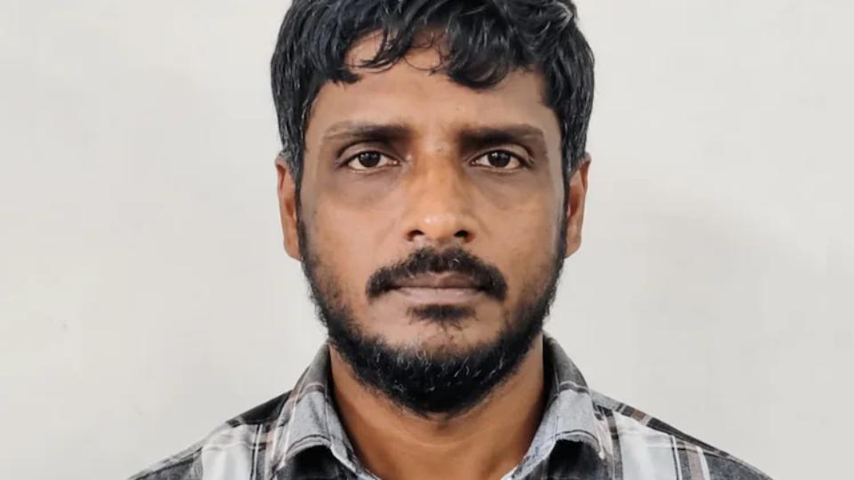 Auto-rickshaw driver murdered in Hyderabad city