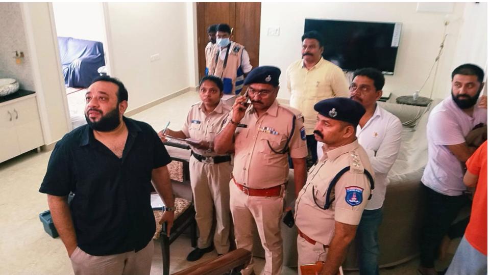 Elderly couple murdered in their apartment in Rajendranagar