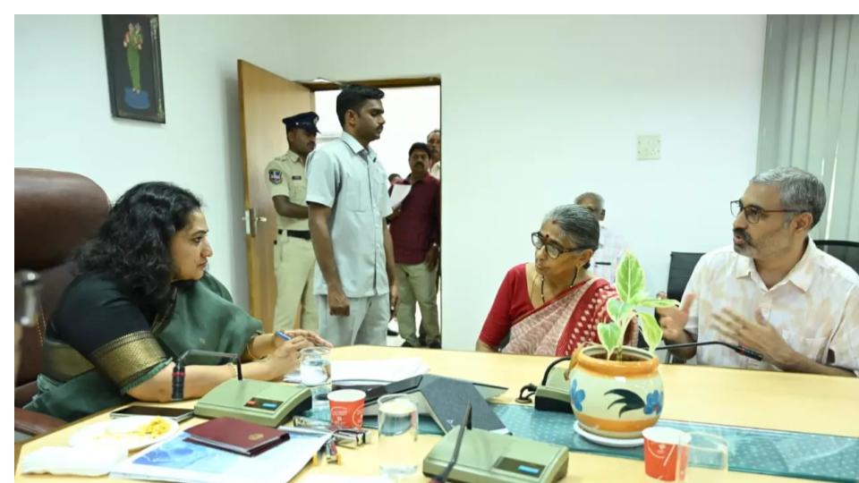 Citizens Raise Civic Issues at Cyberabad Prajavani