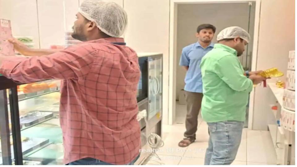 foodsafetyteamraidssupermarketsweetshopinhyderabad