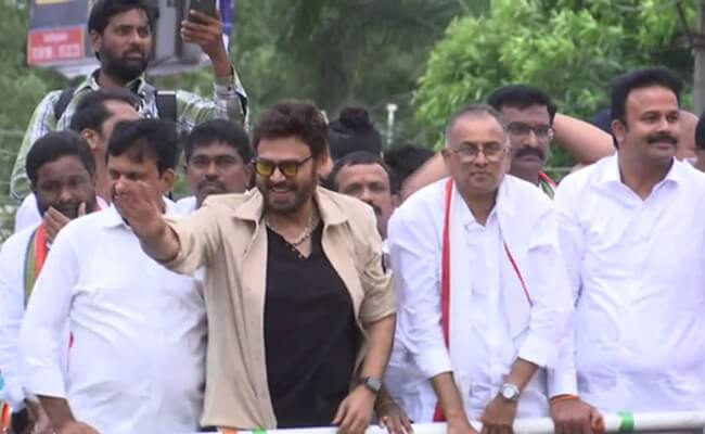 Actor Venkatesh campaigns for Congress nominee in Khammam