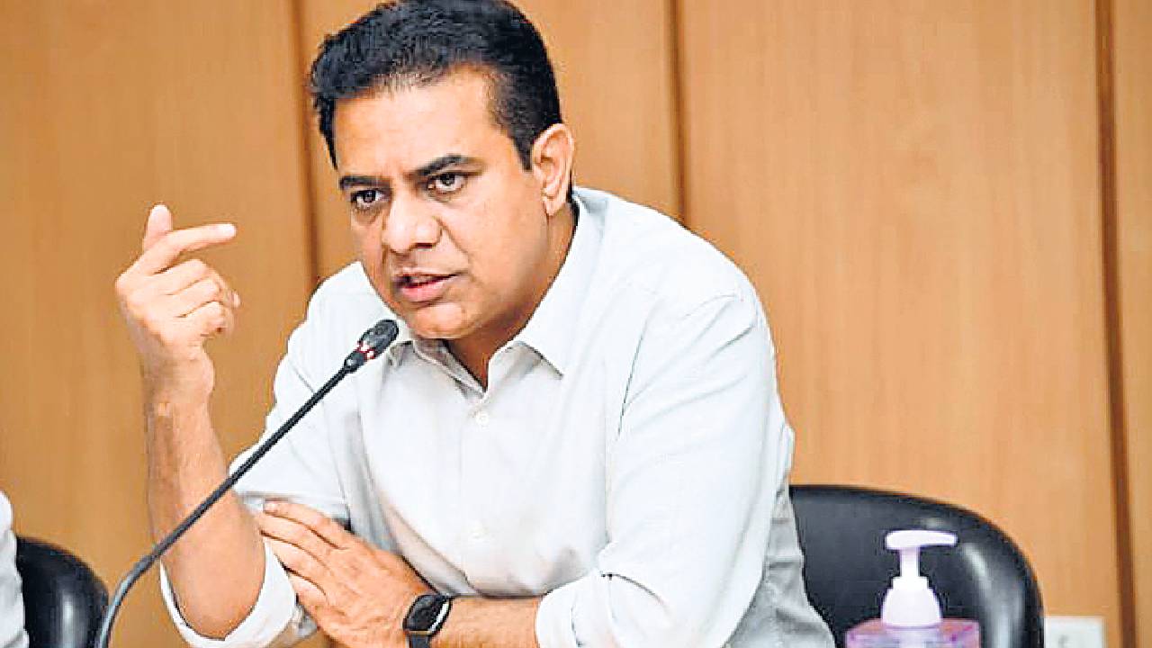 KTR directs BRS leaders to conclude Atmeeya Sammellans by April 20