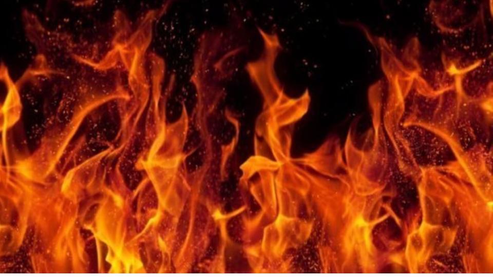 Fire Breaks Out at Wine Shop on Raj Bhavan Road in Somajiguda