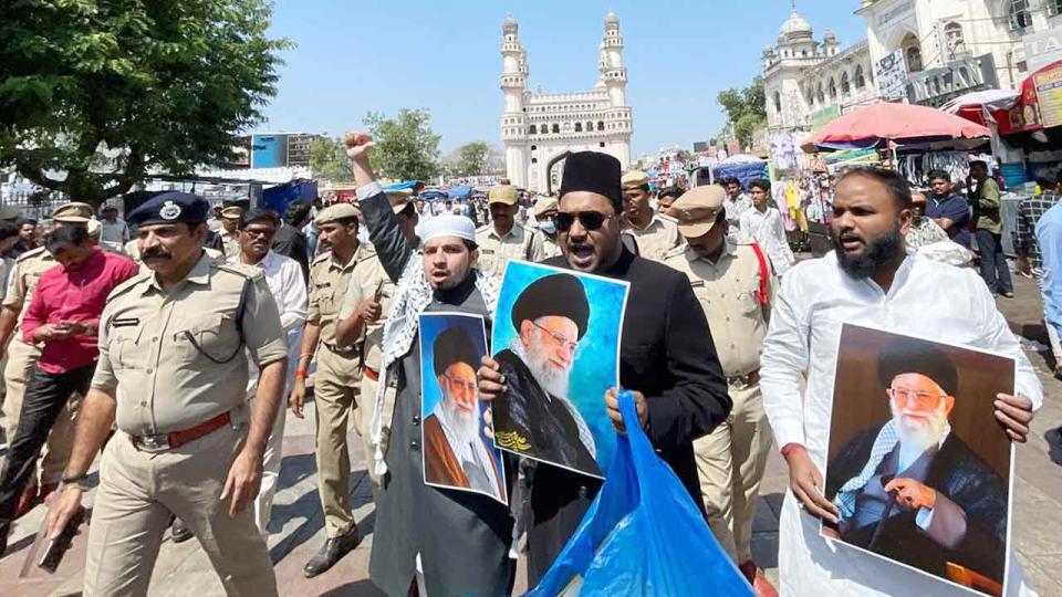 JAC stages protest at Charminar against attacks on Iran