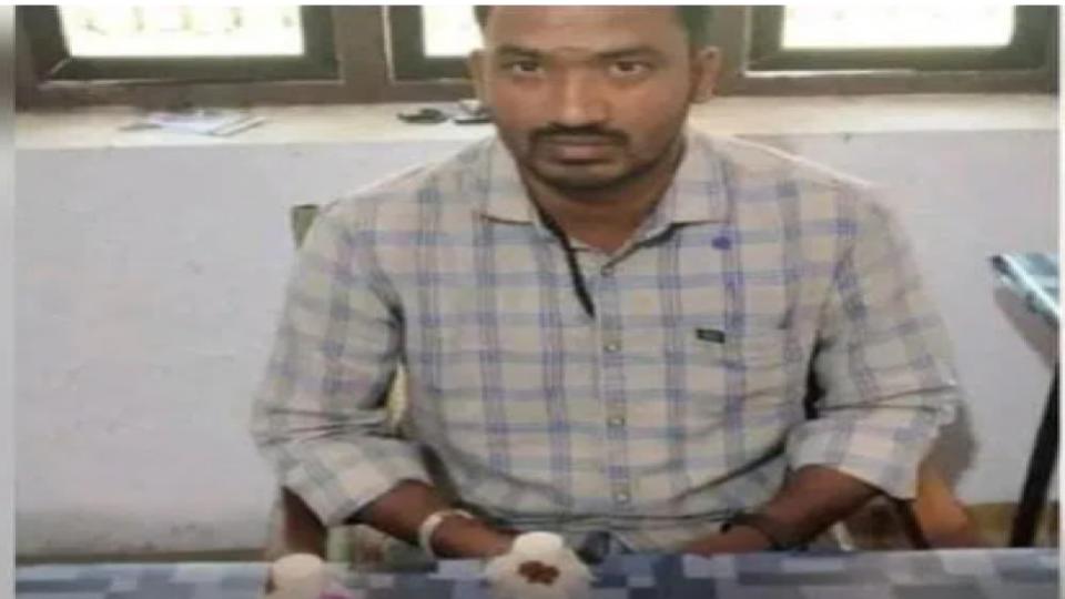ACB traps panchayat secretary in Karimnagar for Rs 10k bribe