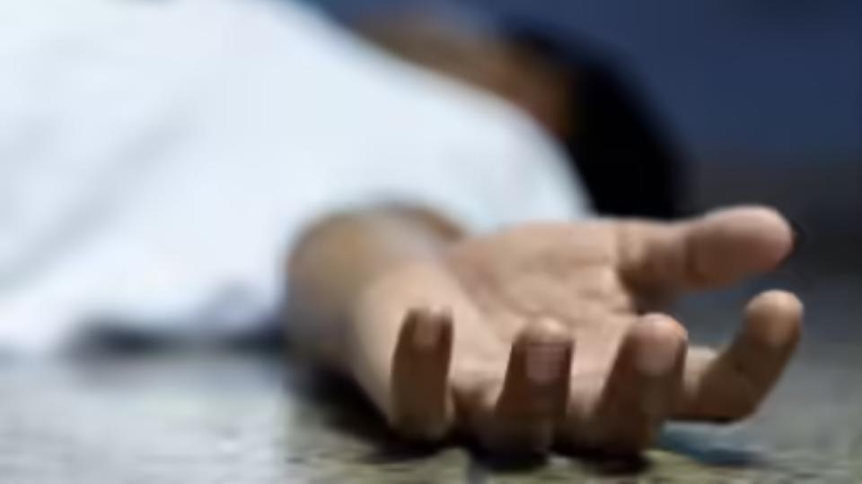 Woman Jumps Into Lake With Daughter in Nizamabad, Both Die