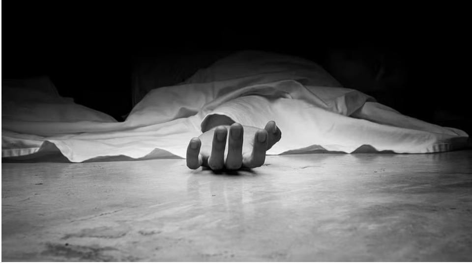 Women Ends Life Due To Financier Harassment For Loan Repay In Tandur 