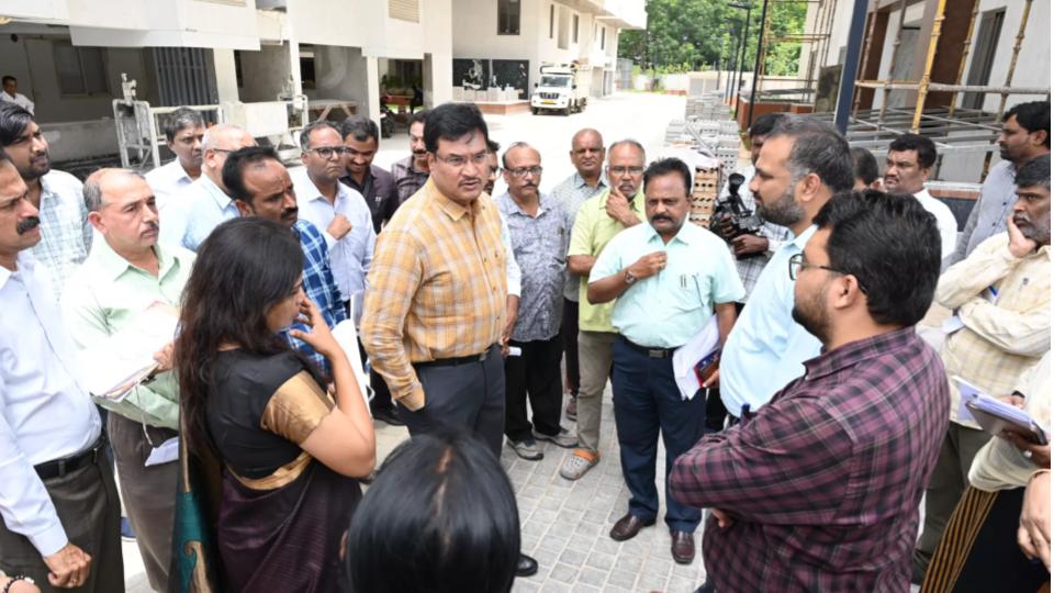 HYDRAA, GHMC And Collector Inspect Necklace Road Building Project Over FTL