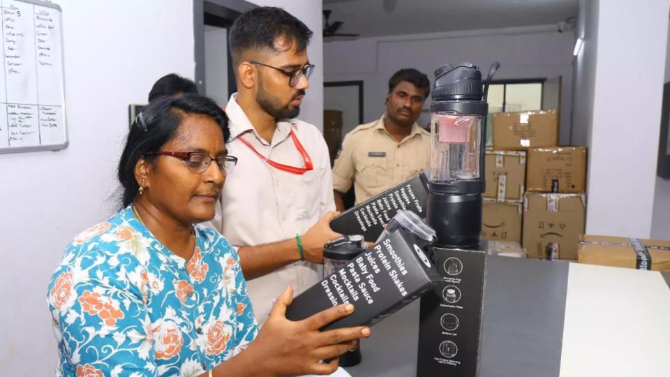 2635blenderswithoutbiscertificationseizedinhyderabad
