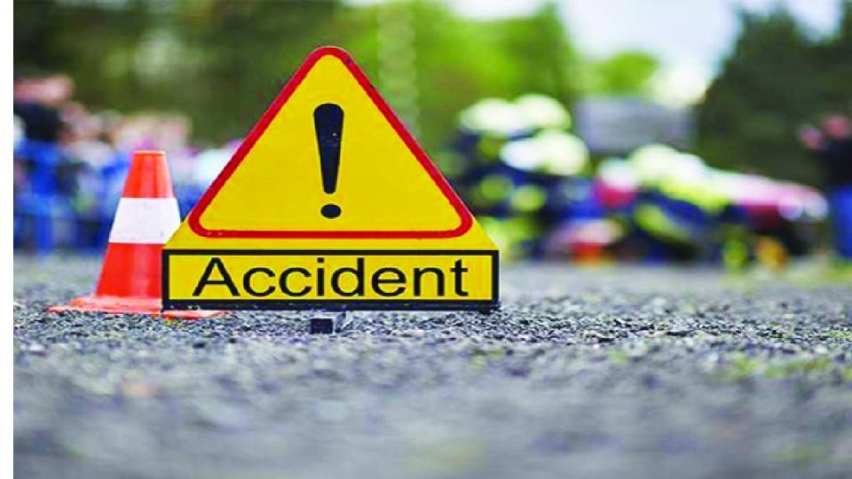 Car Rams Into Three Pedestrians Near Santosh Nagar, 3 injured