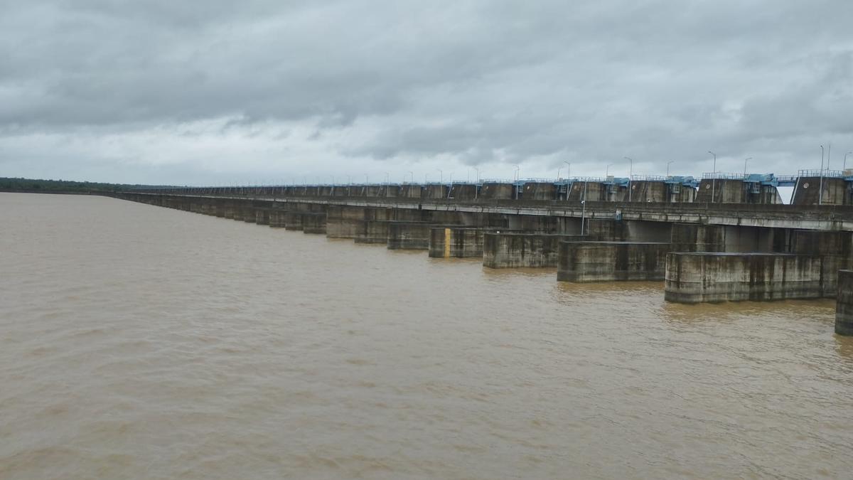 nationaldamsafetyauthoritygrillsengineersonkaleshwaramprojectbarrages