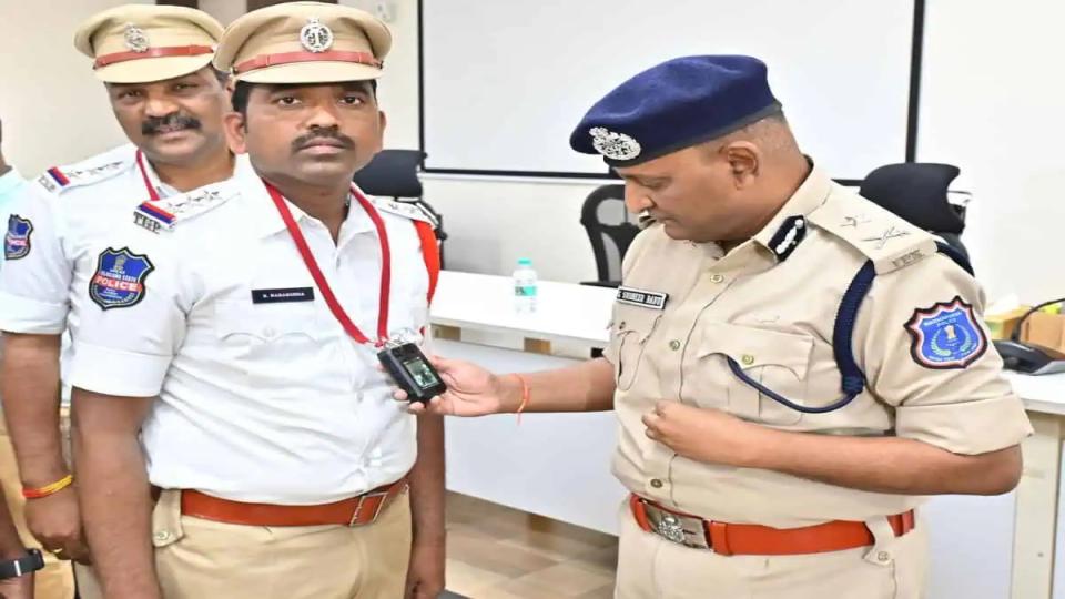 rachakondatrafficpolicerollsoutbodycamerasforofficers