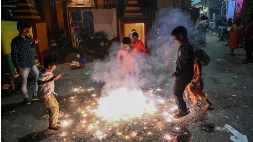 47injuredwhileburstingfirecrackersinhyderabaddiwali