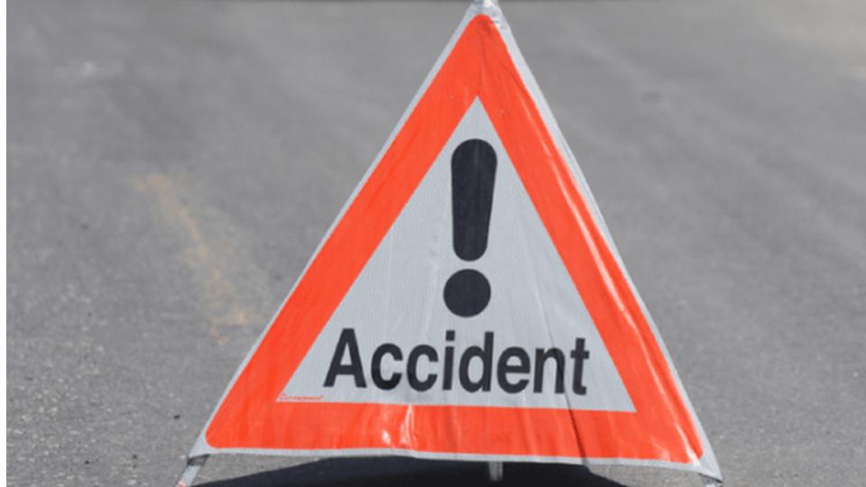 TGSRTC bus crashes into petrol bunk in Abdullapurmet, no casualties