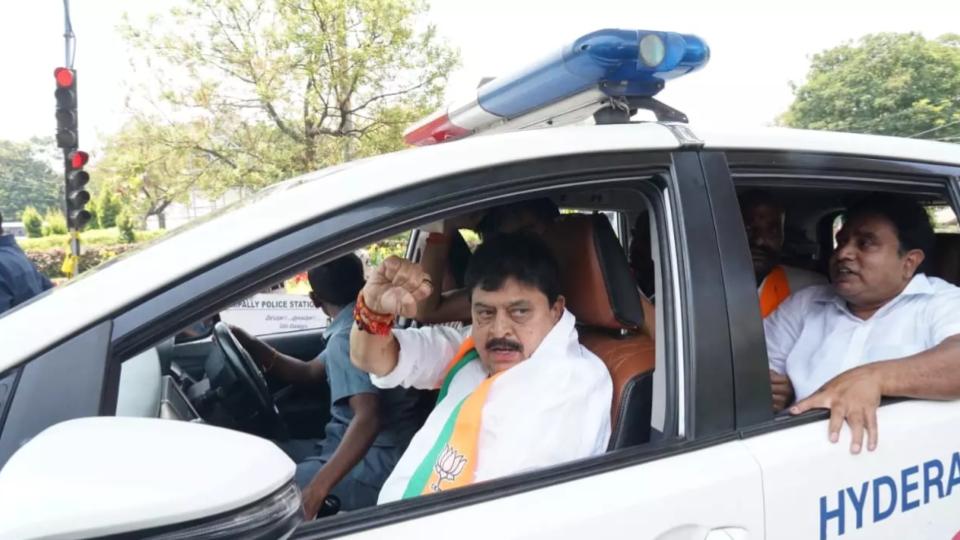 Telangana BJP prez, Cadre Taken into Custody for Protesting near Assembly