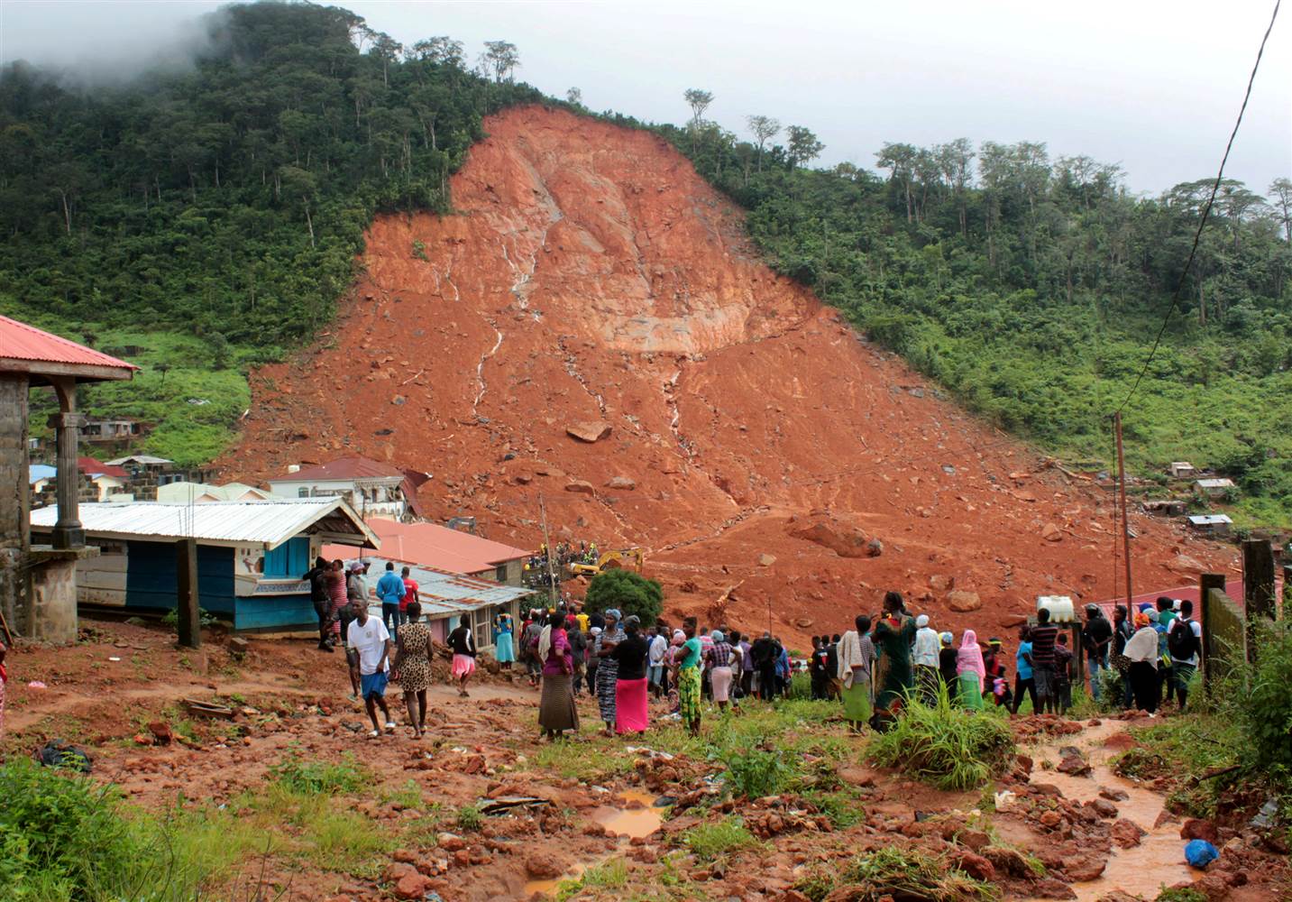 300personkilledinsierraleonemudslides