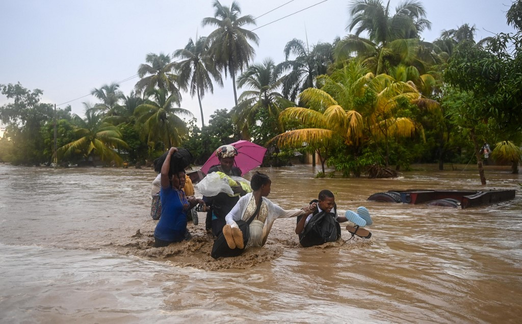42 people killed & 11 missing after heavy rains trigger floods & landslides in Haiti