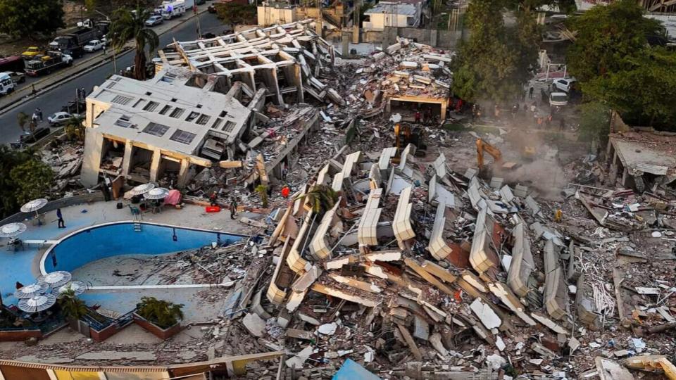 Venezuela earthquake death toll rises to 2,295