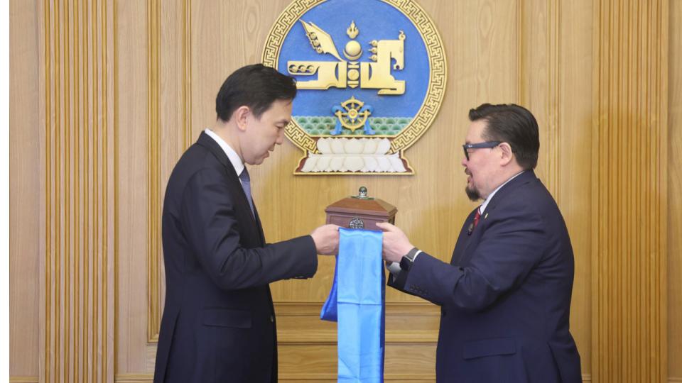 Nyam-Osor Uchral sworn in as Mongolia’s new PM