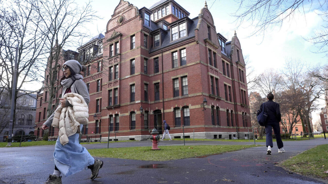 Trump halts Harvard University